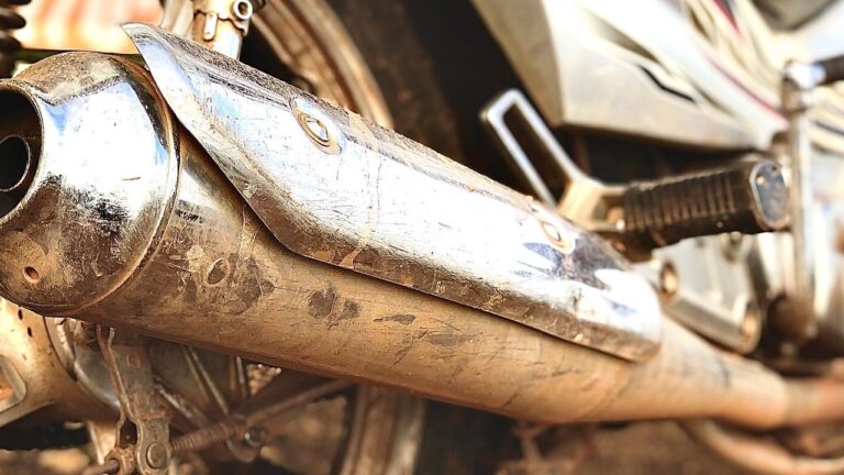 Dá Para Rodar Sem Catalisador? Riscos, Multa e Efeito no Motor